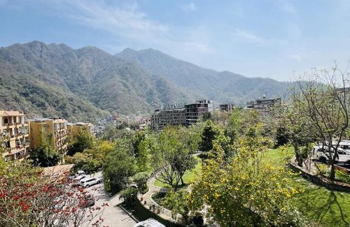 Tapovan Apartment | ALOHA DIVINE GANGES APARTMENTS with INFINITY POOL