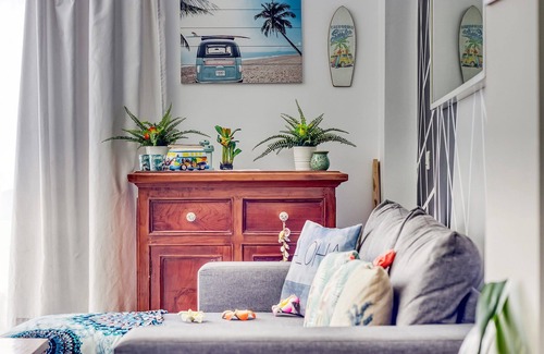 Los Abrigos Apartment | Aloha Home