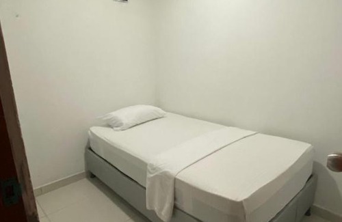 Cartagena Apartment | Alojamiento Casa Blanca , a 5 min del aeropuerto y playas !