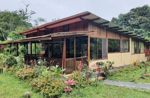 Mindo House | Alojamiento Casa Finca Mindo. ¡Se admiten mascotas!