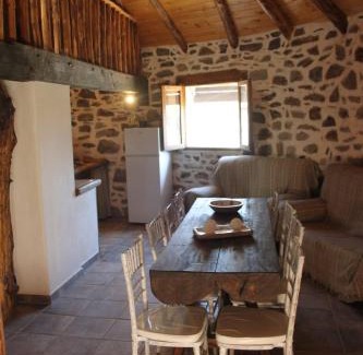 Cazalla De La Sierra House | Alojamiento Los Chozos