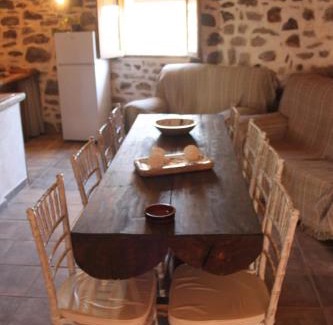 Cazalla De La Sierra House | Alojamiento Los Chozos