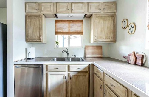 Wimberley Cabin | Alpaca Acres Ranch: 2br Farmhouse in Wimberley near Wineries on 10acres Ranch
