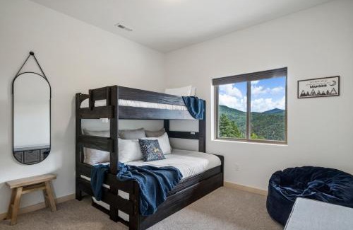 Rainbow Valley House | Alpine Escape: Family-Friendly w/Gorgeous Scenery