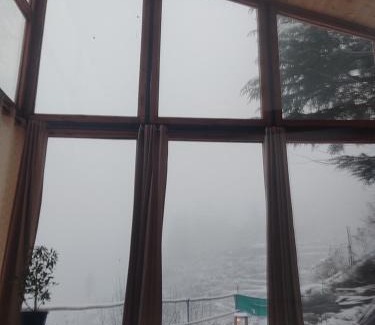 Banjar Ski Chalet | Alpine Retreat