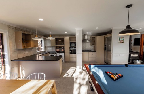 Hanmer Springs House | Alpine Springs Motel | Hot Tub | Pool Table