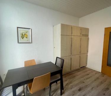 Gemarkung Vohwinkel Apartment | Altbauwohnung mit 2 Balkonen
