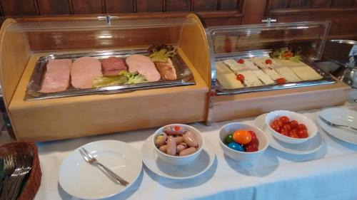Trostberg Hotel | Altstadt- und Businesshotel Pfaubräu - Brauereigasthof - Frühstücksbuffet - kostenfreie Radgarage - Hunde willkommen