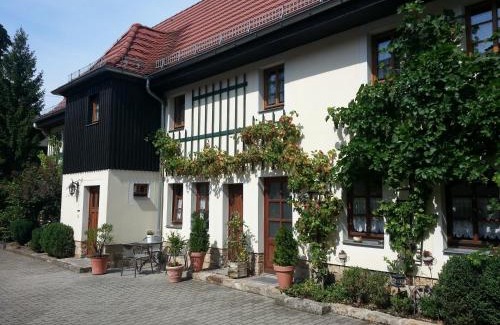 Laubegast House | Alttolkewitzer Ferien- & Privatzimmer Mrosk Dresden