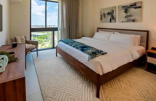 Doral Hotel | Always a Great Idea To Unwind! Onsite Pool, Pet-friendly, Unit with Balcony