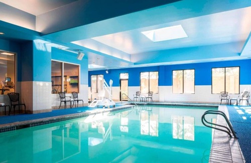 Federal Way House | Always looking ahead at our hotel in Federal Way, WA