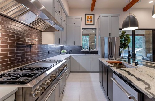 Austin House | Always on My Mind: Luxury Retreat Near Austin To Gathe, Relax & Explore
