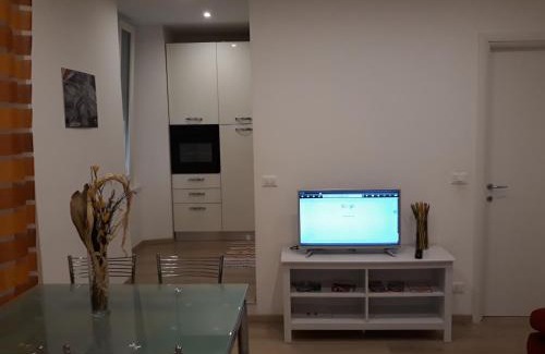 Genoa Apartment | Alysia Apartment