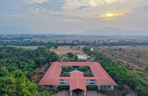 Kihim Villa | Amã Stays & Trails Kihim Courtyard, Alibag