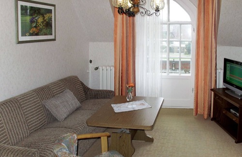 Raben Steinfeld Apartment | Am Park by Interhome