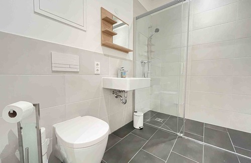 Amberg Apartment | (AM1056) Modern fitter's apartment