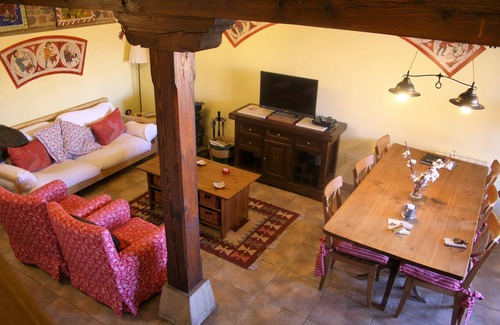 Tudes Apartment | Amaizing Traditional Apartment with Superb mountain views.