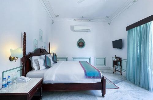 Shavri Colony Hotel | Amar Kothi