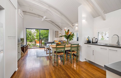 Suffolk Park Cabin | Amaroo Beachside Retreat