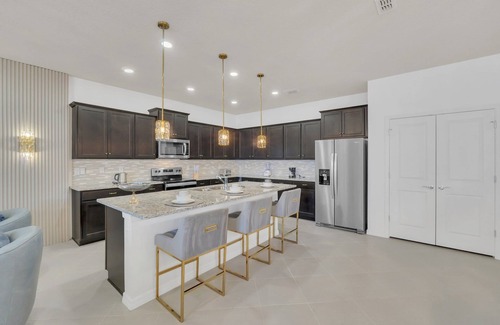 Downtown House | Amazing 10 Bed Pool Home with Gameroom-16284SMS