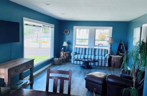 Astoria House | Amazing 2-bedroom house in Astoria