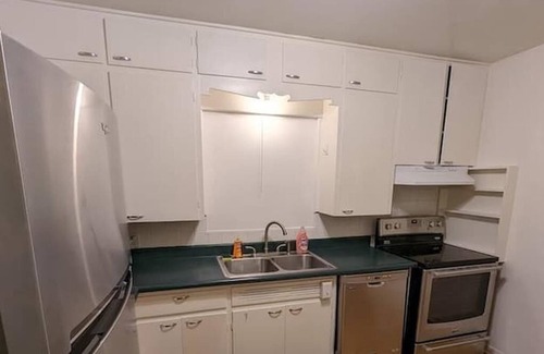 North Campus House | Amazing 2BR Home - Steps to UNM North Campus