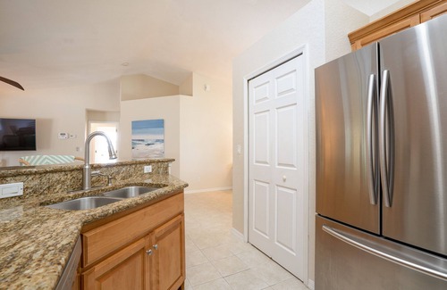Trafalgar House | Amazing 3 Bed 2 Bath Heated Pool and Spa Home! 5 Min Walk to Golf Course!