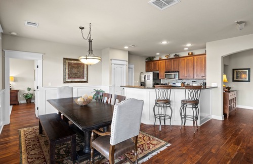 Jonestown House | Amazing 4 bdrm Home w/Panoramic Lake Views in Hollows Resort! Pickleball, 4 Pools, Fitness Center!