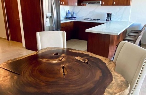 Libertad Apartment | Amazing 4BR 5min downtown Rooftop Pool BBQ