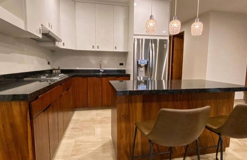 Libertad Apartment | Amazing 4BR 5min downtown Rooftop Pool BBQ
