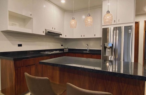 Libertad Apartment | Amazing 4BR 5min downtown Rooftop Pool BBQ