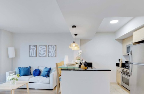 Sunny Isles Beach Apartment | Amazing Apartment, Oceanview, Beautiful Amenities