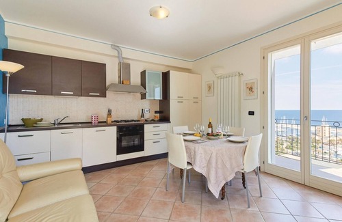 Cavi Apartment | Amazing apartment in santo stefano (im)