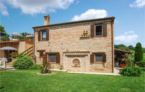 Monte Rinaldo Apartment | Amazing Apartment In Monte Rinaldo
