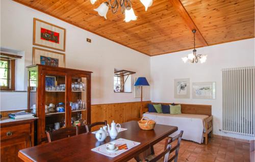 Monte Rinaldo Apartment | Amazing Apartment In Monte Rinaldo