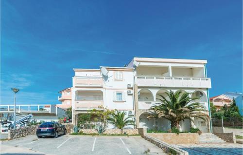 Vidalici Apartment | Amazing Apartment In Vidalici With Wifi