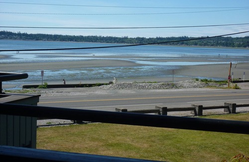 Birch Bay Condo | Amazing Bay View from 2-bdrm Waterfront Condo