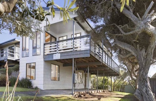 Smiths Beach House | Amazing beach and water views just a short walk from Smiths Beach and YCW Beach.