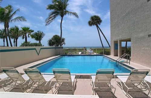 Longboat Key Condo | Amazing Beachfront 2B/2B in Longboat Key