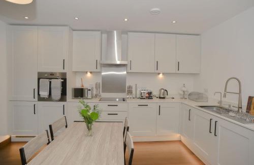 Southend-on-Sea Apartment | Amazing Central Southend,2-bedroom flat,10th floor
