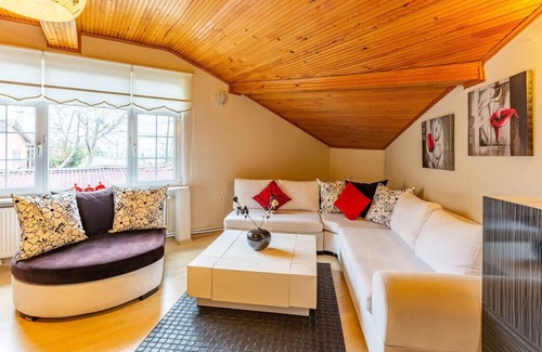 Bakırkoy Apartment | Amazing Flat with Sea View in Florya