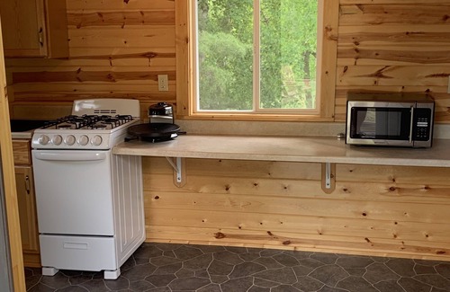 Walker Cabin | Amazing Glamping Cabin in the woods!