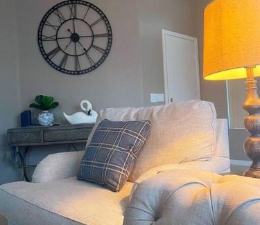 Spring Valley Villa | Amazing heated pool and private Hot tub 3br in heart of LV