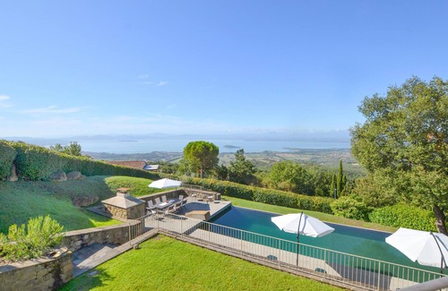 Lisciano Niccone House | Amazing home in Lisciano Niccone