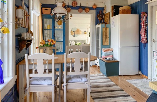 Averoy Municipality House | Amazing home in Averøy with WiFi