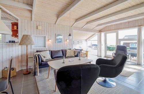 Bjert House | Amazing home in Bjert with WiFi