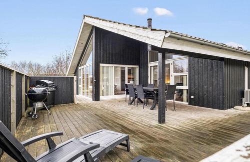 Brovst House | Amazing home in Brovst with kitchen