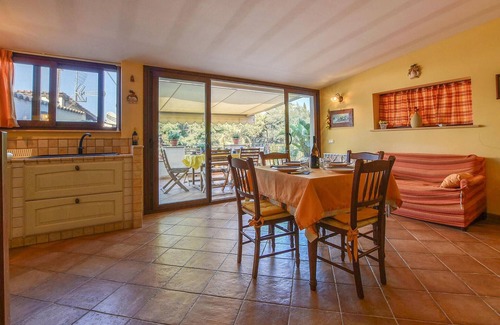 Carini House | Amazing home in Carini with kitchen