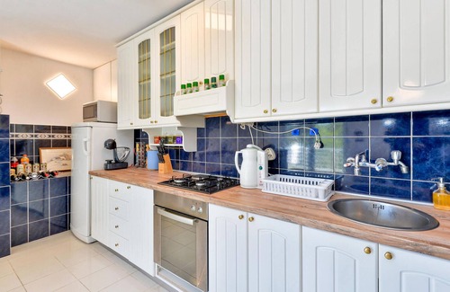 Duga Resa House | Amazing home in Donji Zvecaj with WiFi