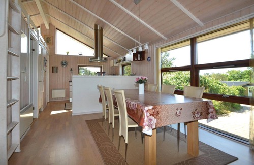 Rindby Strand House | Amazing home in Fanø with kitchen